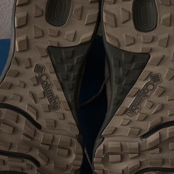 Columbia Teal and Pink Athletic Shoes - Picture 4 of 6